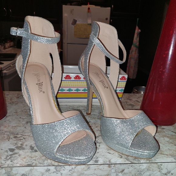 Nature Breeze Brand Silver Glittery High Heel Sandals - Picture 2 of 3